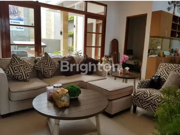image  DISEWAKAN RUMAH MEWAH – PONDOK PEKAYON INDAH, BEKASI FULL FURNISH • TINGGAL BAWA KOPER • LOKASI PREMIUM (6)