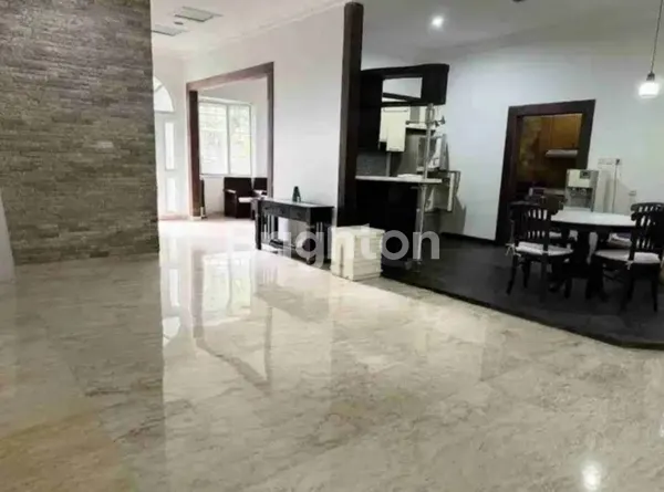 image SIAP HUNI RUMAH LEBAR 12 PAKUWON CITY SAN DIEGO ROW 3 MOBIL (5)