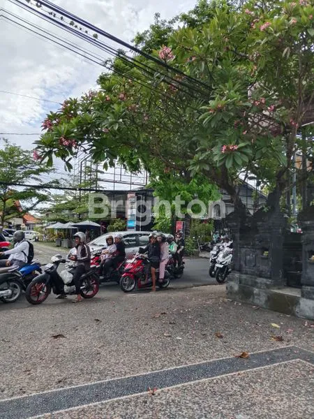 image RUKO HALAMAN LUAS DAERAH KEROBOKAN PUSAT KERAMAIAN (4)
