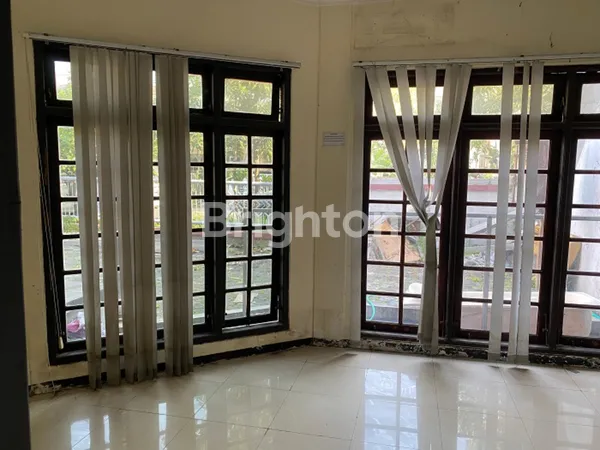 image RUMAH LAMA PONDOK NIRWANA HITUNG TANAH LOKASI SELANGKAH MERR STRATEGIS (3)