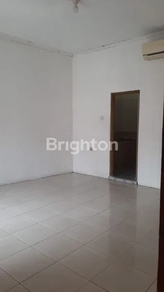 image SEWA RUMAH LUAS DI PEJATEN, AKSES MUDAH (4)