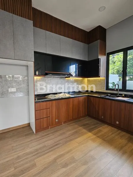 image RUMAH HOOK PREMIUM GRIYA LOKA SEKTOR 1.4, BSD CITY (5)