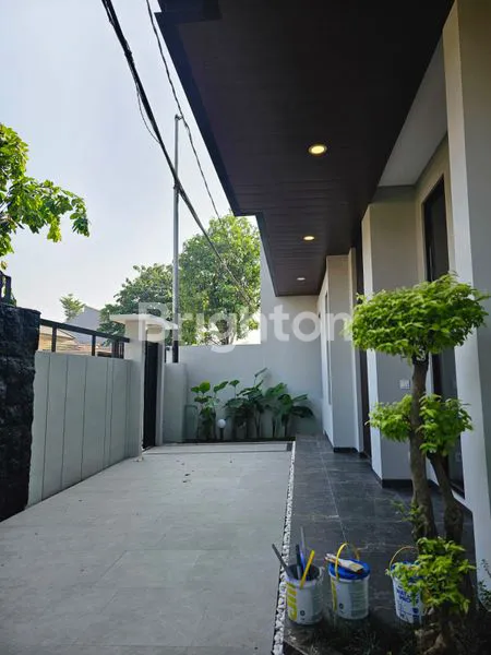 image RUMAH HOOK PREMIUM GRIYA LOKA SEKTOR 1.4, BSD CITY (2)