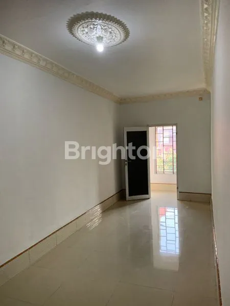 image RUMAH 2 LANTAI BARU SELESAI RENOVASI DI BEKASI UTARA (3)