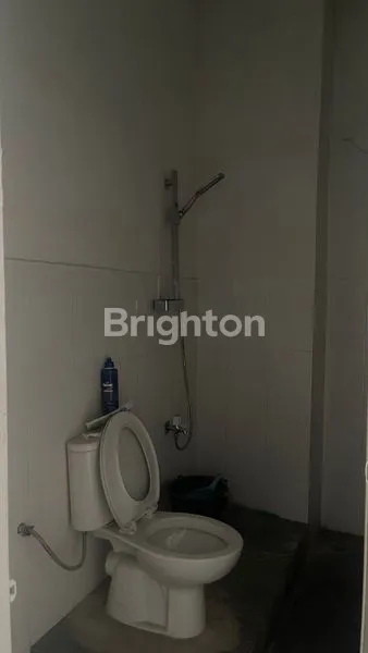 image DISEWAKAN RUKO 4 LANTAI – COCOK UNTUK KANTOR ATAU USAHA (2)