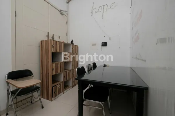 image RUMAH BISA UNTUK TINGGAL ATAUPUN KANTOR AREA NIRWANA EKSEKUTIF  (4)