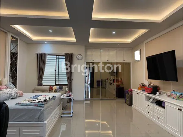 image JUAL CEPAT! RUMAH SEMI FURNISHED DI GREEN LAKE CITY (5)