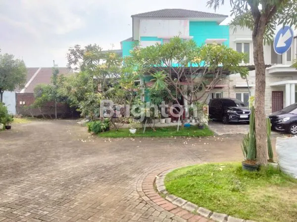 image HUNIAN HOOK 2 LANTAI DI CLUSTER VALENCIA, PURI SURYA JAYA (1)