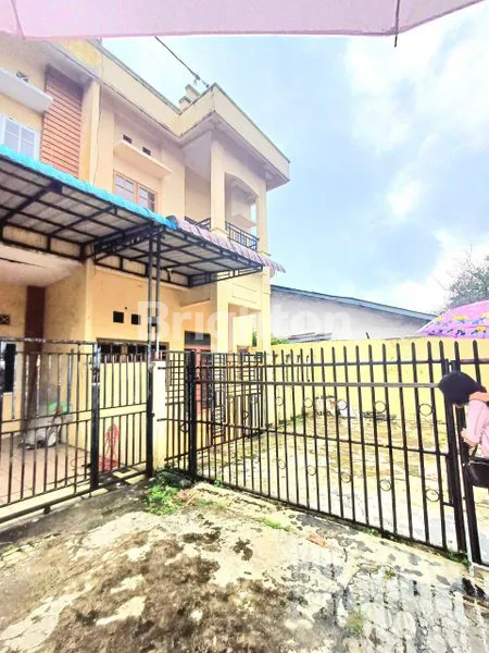 image RUMAH LEBAR 5MTR SIAP HUNI DI KOMPLEK DAERAH SUNGGAL - LOKASI STRATEGIS - KOMPLEK RAJAWALI INDAH - KONDISI RUMAH TERAWAT - ROW JALAN BISA 2 MOBIL DAN HALAMAN LUAS YANG SUDAH DIPAGAR (2)