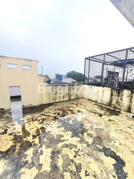 image RUMAH LEBAR 5MTR SIAP HUNI DI KOMPLEK DAERAH SUNGGAL - LOKASI STRATEGIS - KOMPLEK RAJAWALI INDAH - KONDISI RUMAH TERAWAT - ROW JALAN BISA 2 MOBIL DAN HALAMAN LUAS YANG SUDAH DIPAGAR (8)