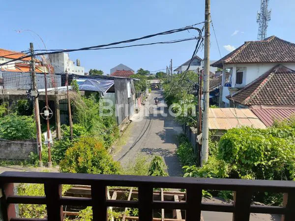 image RUMAH 2 LANTAI DI KAWASAN PREMIUM GRAHA LIVA KERTALANGU, BATUBULAN – SUKAWATI, GIANYAR (8)