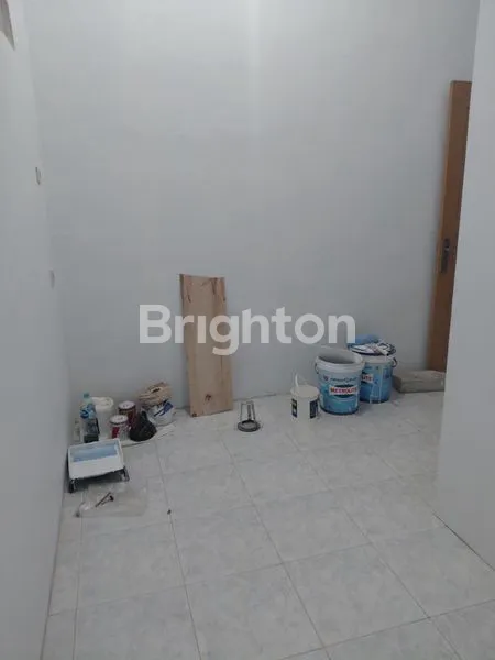 image RUMAH SIAP HUNI BARU RENOV 1,5 LANTAI  (7)
