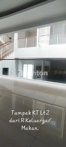 image RUMAH TINGKAT CLUSTER KEBAYORAN BINTARO JAYA TANGERANG SELATAN (2)