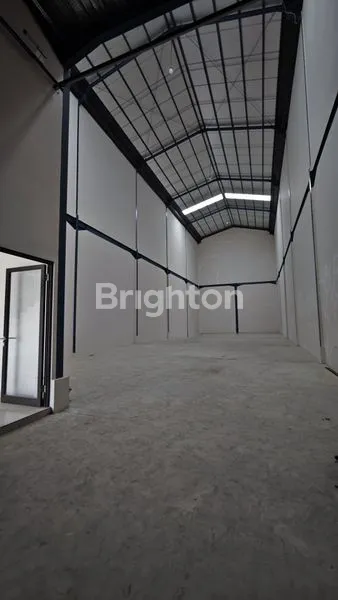 image GUDANG BARU STRATEGIS DAAN MOGOT RAYA (2)