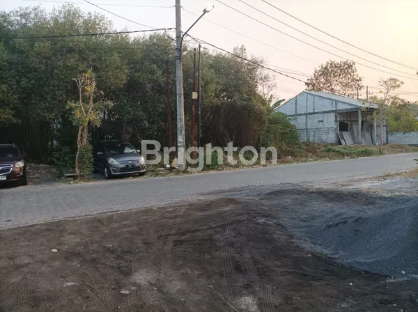 image DISEWAKAN TANAH GUNUNG ANYAR, KOMERSIAL COCOK UNTUK USAHA, SHOWROOM MOBIL LAPANGAN OLAHRAGA, DEKAT PERUMAHAN, LINGKUNGAN PADAT PENDUDUK, SELANGKAH KE RAYA GUNUNG ANYAR (1)