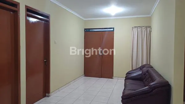 image RUMAH MODERN SIAP HUNI LOKASI STRATEGIS DI CILEUNYI (6)