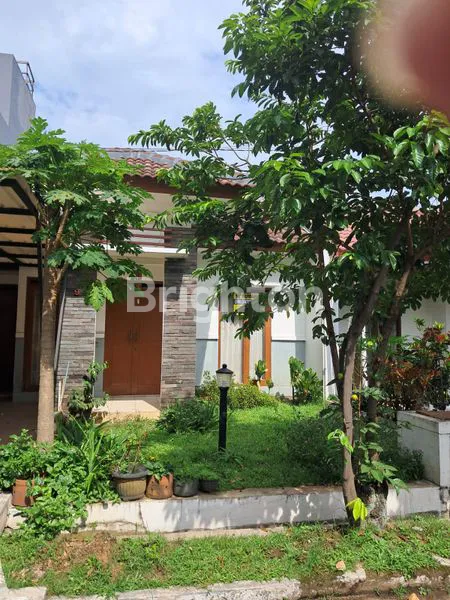 image RUMAH MODERN SIAP HUNI LOKASI STRATEGIS DI CILEUNYI (8)