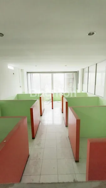 image JALAN TANJUNG SUKOREJO PAKUNDEN BLITAR (2)