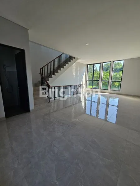 image RUKO STRATEGIS DIKAWASAN KOTAWISATA CIBUBUR (2)