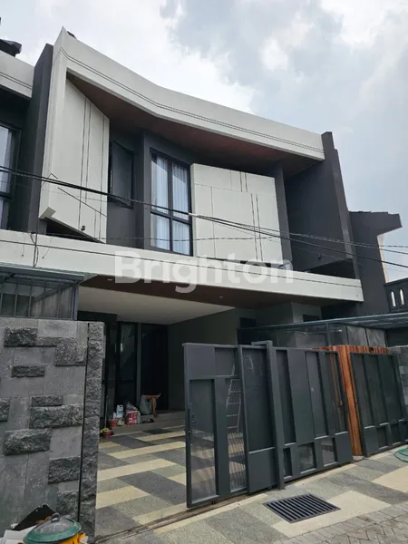 image RUMAH MODERN MINIMALIST MANYAR SURABAYA BENTUK KOTAK 2 LANTAI (1)