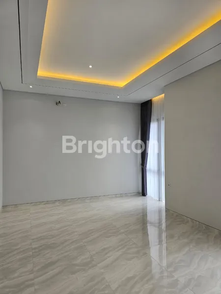 image RUMAH MODERN MINIMALIST MANYAR SURABAYA BENTUK KOTAK 2 LANTAI (4)