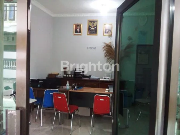 image HUNIAN STRATEGIS GAMPING, 3 LANTAI SIAP HUNI (4)