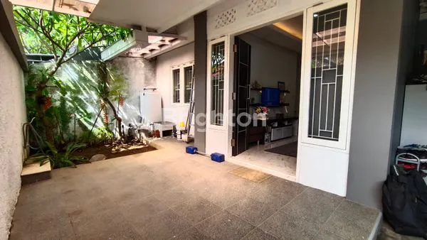 image RUMAH CANTIK SIAP HUNI – TAMAN MULIA, JIMBARAN LOKASI STRATEGIS, LINGKUNGAN NYAMAN, DAN KONDISI RUMAH SANGAT TERAWAT! COCOK UNTUK KELUARGA MAUPUN INVESTASI. (3)