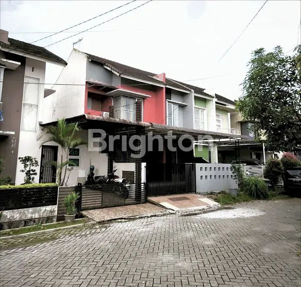 image PERUMAHAN LUXOR. JL. KARYA WISATA, JOHOR. SECURITY 24 JAM. BEBAS BANJIR. HARGA BAGUS !! (3)