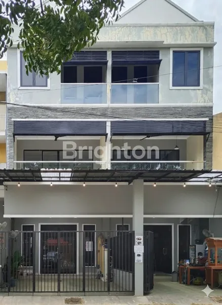 image RUMAH BARU 3 LANTAI AREA GADING SERPONG TANGERANG (1)