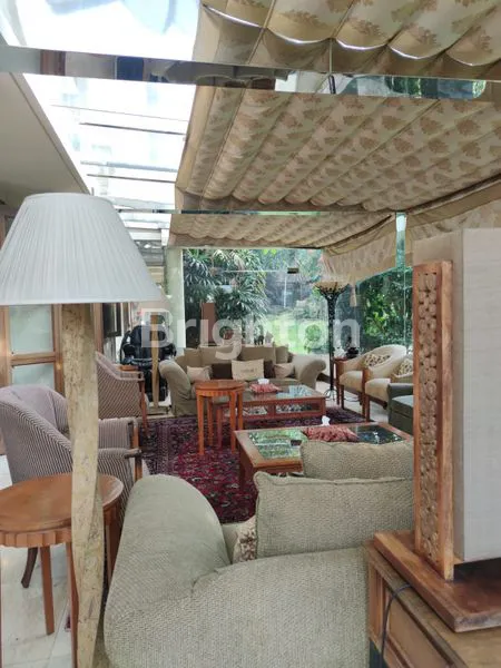 image RUMAH MEWAH 2 LANTAI DI LEBAK BULUS, LT 3.059M² (2)