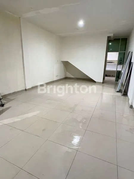 image SEWA KIOS 2 LANTAI, LOKASI KOMERSIL JAKARTA BARAT (2)