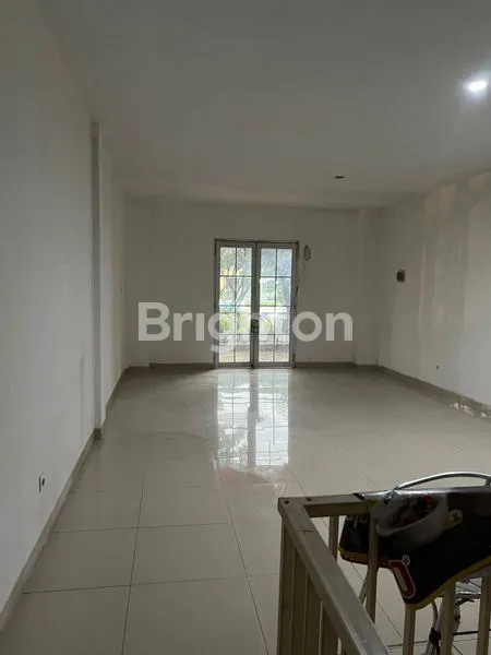image SEWA KIOS 2 LANTAI, LOKASI KOMERSIL JAKARTA BARAT (1)