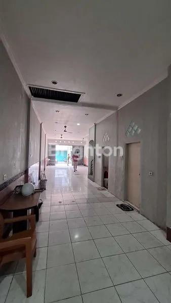 image PRESTISIUS! RUKO EKSKLUSIF DISEWAKAN DI JANTUNG BISNIS JENDERAL SUDIRMAN BALIKPAPAN (3)