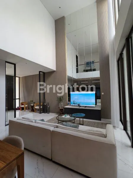 image RUMAH MEWAH 3 LANTAI DI BREZZA PANTAI MUTIARA (3)