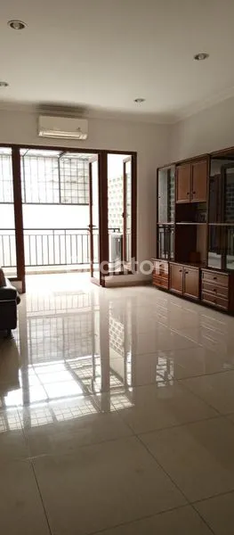 image RUMAH TINGGAL MINIMALIST  DI  ALAM SUTERA (1)