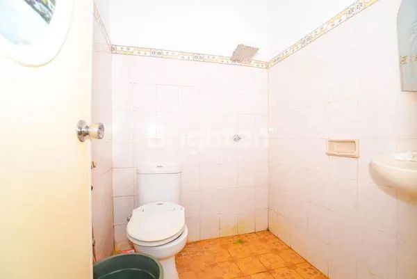 image RUMAH LUAS DAN NYAMAN DI CIMANGGIS (5)