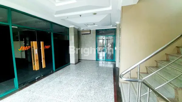 DI SEWAKAN / OFFICE SPACE FOR RENT GEDUNG 6 LANTAI DI MAMPANG PRAPATAN  SUDAH FINISHING & KOSONGAN TERSEDIA