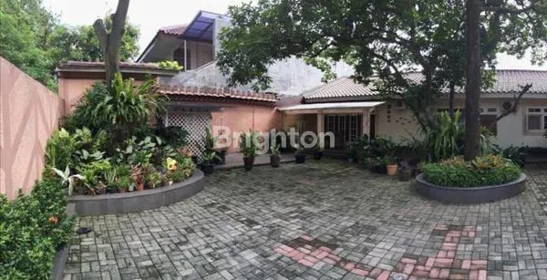 image RUMAH 4+1BR DIBAWAH HARGA PASAR DI KEBAYORAN BARU JAKARTA (1)