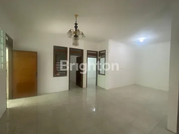 image RUMAH STRATEGIS 4KT, SIAP HUNI DI DENPASAR BARAT (8)