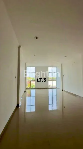 image RUKO 3,5 LANTAI DI JLN PEKAYON, SHM SIAP HUNI (4)