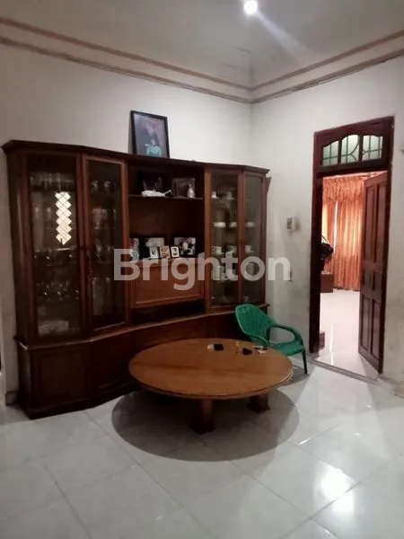 image RUMAH 2 LANTAI LT 400M² DI MEDAN TIMUR, STRATEGIS (2)
