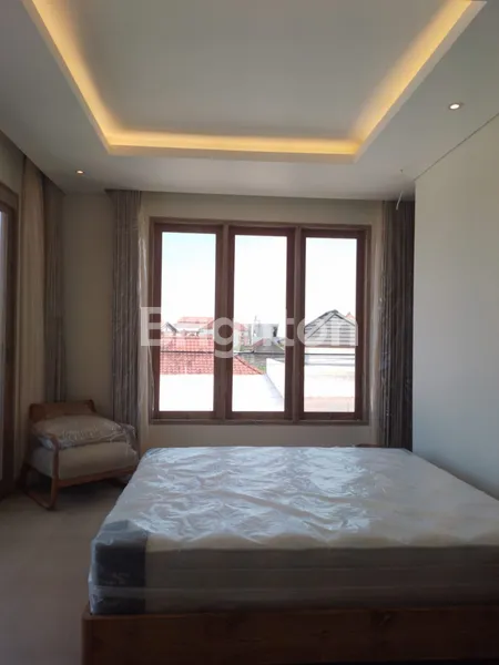 image RUMAH IDAMAN SIAP HUNI DENGAN DESAIN MODERN (4)