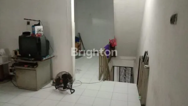 image RUKO 4 LANTAI LOKASI STRATEGIS DI KALI ANYAR JAKARTA BARAT (6)