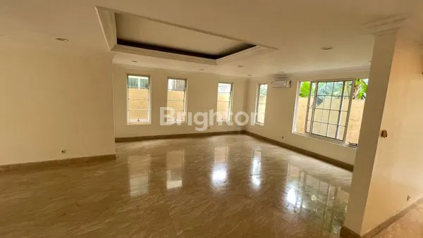 image DI SEWAKAN RUMAH  TAMAN BEVERLY GOLF  (5)