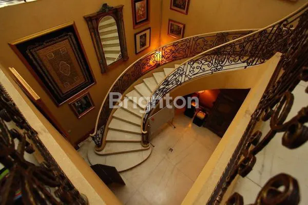 image WANT TO SELL RUMAH SUPER MEWAH DI MENTENG   ,JAKARTA PUSAT (1)