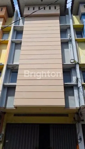 image RUKO MANAHAN 3 LANTAI ADISUCIPTO SOLO (2)