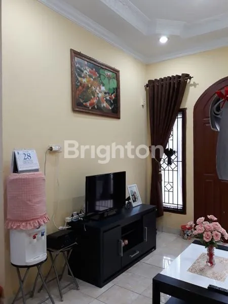image RUMAH BAGUS SIAP HUNI, FULL FURNISH & SHM (3)