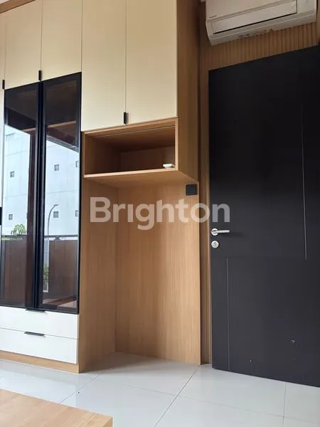 image DIJUAL RUMAH SIAP HUNI DI SUMMARECON CROWN GADING CLUSTER REGIA FULL FURNISHED SHM ON HAND (8)