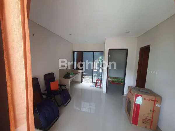 image DISEWAKAN DAN  RUMAH DI BALI RESORT SERPONG TANGERANG  (7)