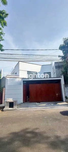 image RUMAH MODERN MINIMALIS FULL RENOVASI LUXURY MEWAH, DEKAT TOL SATELIT, PUTAT INDAH. (1)